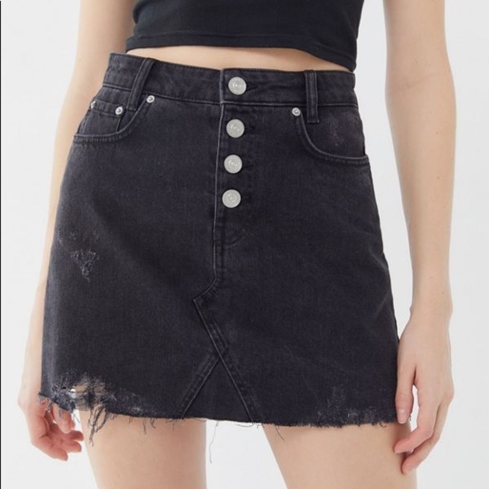 Urban Outfitters BDG black denim skirt (M)